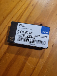 Nice FLO пульт для ворот (3 фото из 3)