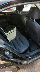 Продается SKODA OKTAVIA (3 фото из 6)