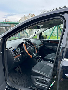 Продам Volkswagen Sharan 2011 (10 фото из 10)