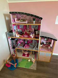 Nukumaja ‘KidKraft’ Sparkle Mansion (kõrgus 135cm) (1 foto / 5)