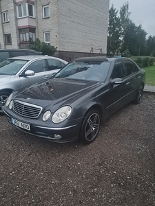 Мерседес-Бенц Авангард w211 (1 фото из 2)