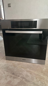Духовка MIELE H5681BP (1 фото из 6)