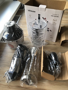 New blender 4 items 1150W (1 foto / 2)