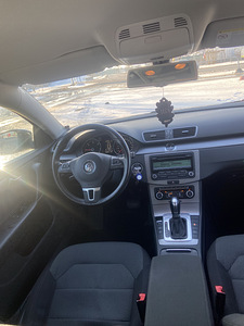 Volswagen Passat B7 (12 foto / 14)