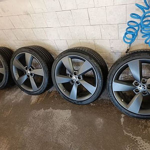 5x100 skoda veljed (1 foto / 9)