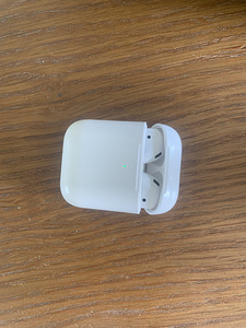 AirPods 2(оригинал) (2 фото из 3)
