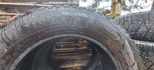 275/60 R20 115T Good Year UltraGrip Ice Arctic SUV4x4 (2 foto / 7)