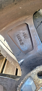 6x130 R16 VW Crafteri valuveljed koos rehvidega 225/75 R16C (8 foto / 10)