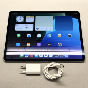 iPad Air M2 (13” 2024) / Wifi / 128GB / Blue (1 foto / 3)