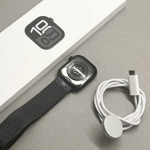 Apple Watch Series 10, 46mm, GPS, Jet Black (3 foto / 3)