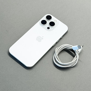 iPhone 16 Pro, 256gb, White Titanium (3 foto / 3)