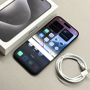 Apple iPhone 15 Pro Max, 256gb, Black Titanium (1 foto / 3)