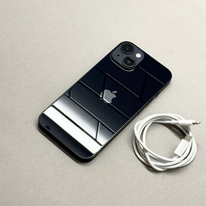 Apple iPhone 14, 128gb, Midnight (Garantii + 100% aku) (3 foto / 3)