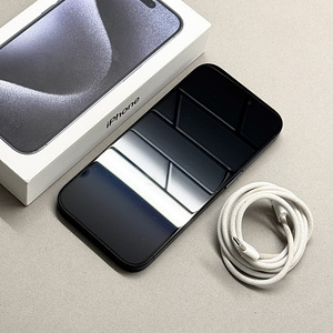 Apple iPhone 15 Pro, 256gb, Blue Titanium (2 foto / 3)