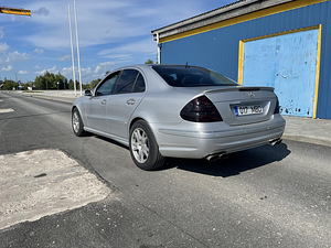 Mercedes Benz E270CDI AMG Pack. (4 foto / 10)