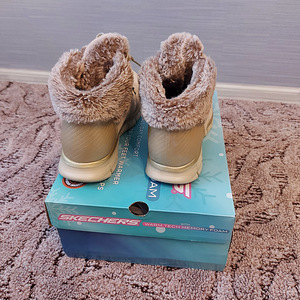 Talvesaapad SKECHERS s.37 (5 foto / 7)