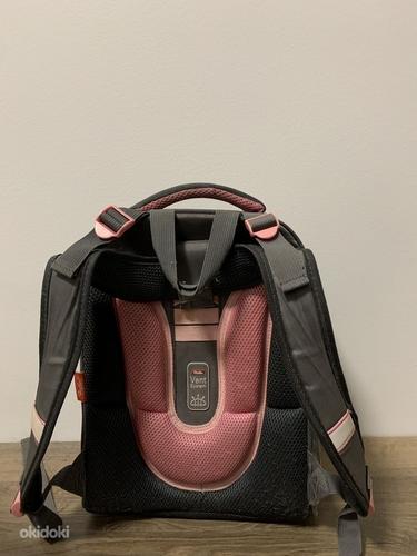 Рюкзак для школьника начального класса (фото #1)