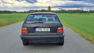 BMW 318i 1996 85kw (8 foto / 8)