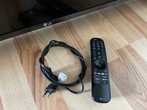 LG 49" 4K UHD Smart TV (8 фото из 10)