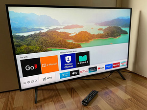 SAMSUNG 43" 4K UHD Smart TV (1 фото из 10)