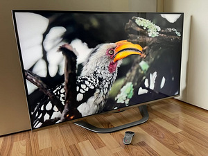 LG 47" FULL HD 3D Smart TV (4 фото из 10)