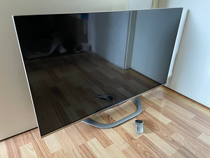 LG 47" FULL HD 3D Smart TV (7 фото из 10)