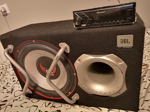 Sub woofer + amp + pioneer bt stereo combo