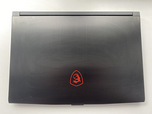 MSI GF63 Thin 9SC (2 foto / 3)
