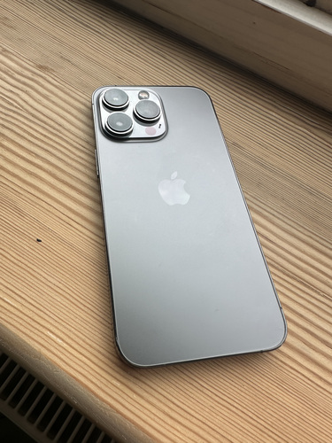 iPhone 13 pro 128 gb space grey
