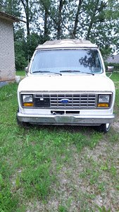 FORD ECONOLINE 5.0 V8 бензин+газ (4 фото из 9)