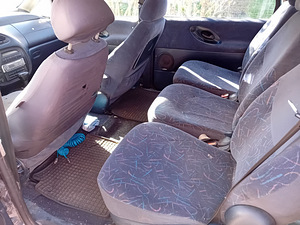 Volkswagen Sharan (4 foto / 5)