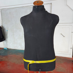 Mannekeen - mees, torso/büst (3 foto / 4)