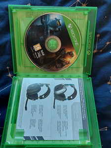 Xbox one Halo 5 (3 foto / 3)