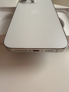 Apple iPhone 14 Pro Max 128 GB hõbedane, heas seisukorras (4 foto / 4)