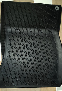 VW Passat B8 ja MB AMG põhjamatid.( UUED, Originaal) (1 foto / 7)