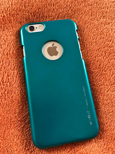 Продам Iphone 6 Gold с Селфи палкой (3 фото из 4)