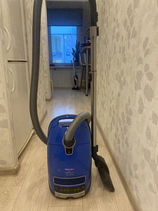 Пылесос Miele s8 (1 фото из 3)