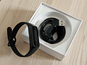 Fitness-käevõru Samsung Galaxy Fit (3 foto / 3)