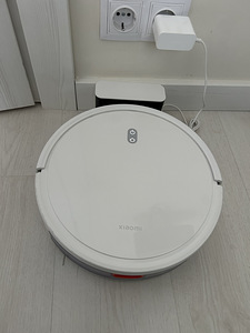 Xiaomi Robot Vacuum E10 (1 foto / 3)