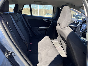 Volvo v60 1.6D (5 foto / 11)