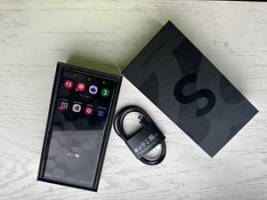 Samsung Galaxy S22 Ultra (2 foto / 10)