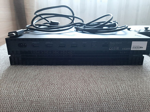 Xbox One X 1TB + 1 mäng (2 foto / 4)