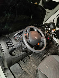 Peugeot Boxer 2.2L 2016a (2 foto / 6)