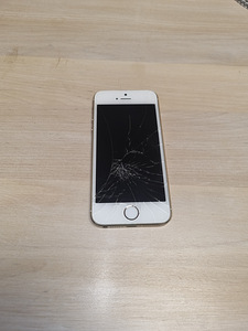 Müün telefoni iPhone 5s (1 foto / 2)