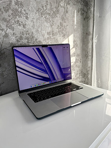 MacBook Air 15 (1 фото из 6)