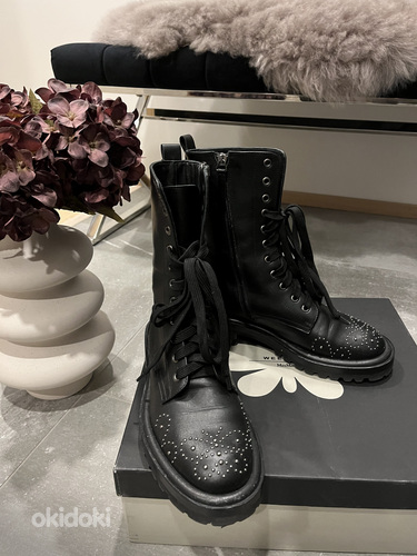 MaxMara saapad 38 suurus