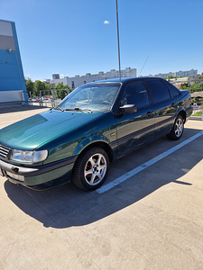 Volkswagen passat b4 1.9 66kw (3 foto / 9)