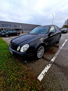 Mercedes-benz e220 110kw (8 foto / 10)