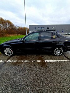 Mercedes-benz e220 110kw (6 foto / 10)
