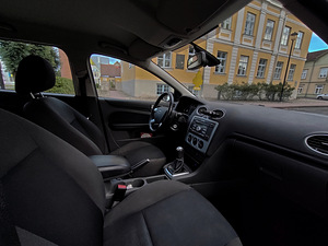 Ford Focus Turnier 1.6 Duratec 74kw (11 foto / 13)